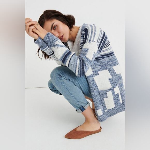 Lucky Brand Blue/White Aztec Print Button-Down Sweater - Picture 3 of 16